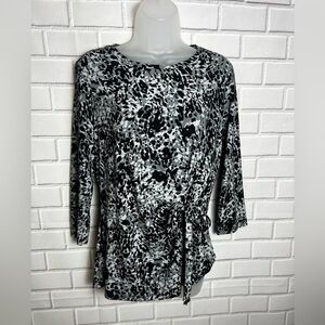 Tommy Hilfiger Women's Black and White Animal Print Top/size M